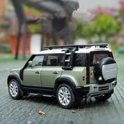 1/18 Land Rover Defender Sammlerstück - Limitierte Auflage